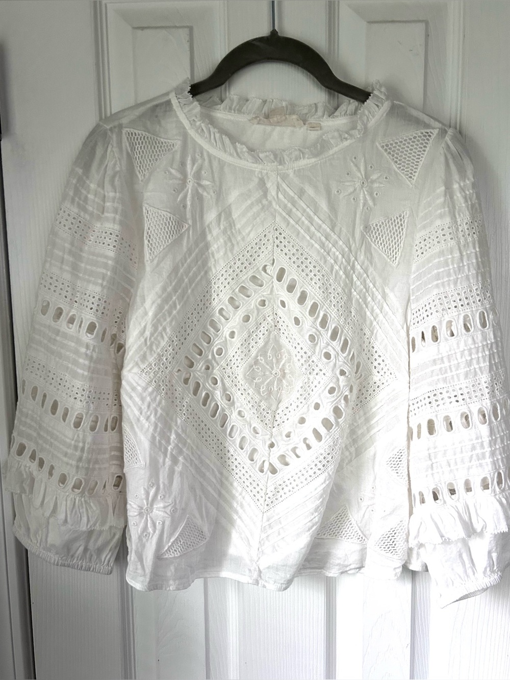 Forever That Girl White Eyelet Embroidered Boho Blouse Size Small